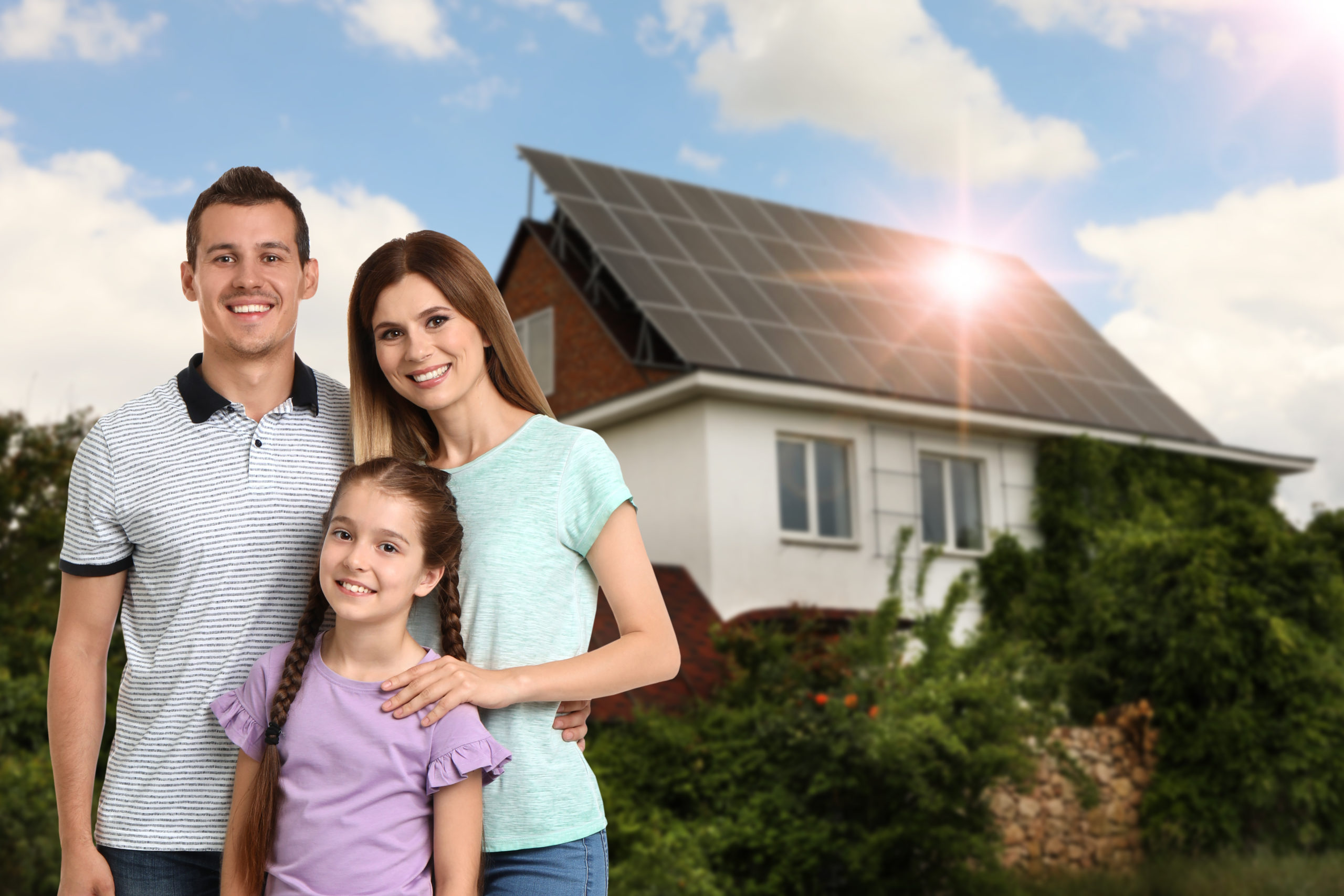 энергия фэмили. солнечная панель круглая. солнечная энергия. энергия фэмили. дом с солнечными панелями.